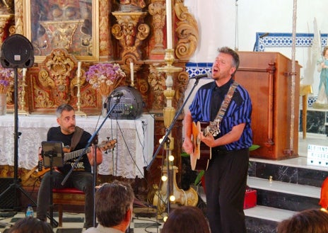 Imagen secundaria 1 - El coro Good Vibles, Alejandro Rivera y Gasch & Herrick