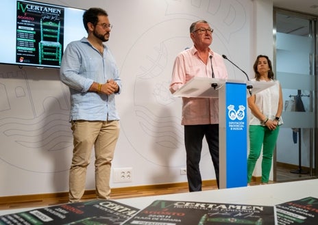 Imagen secundaria 1 - Beas celebra el Certamen Provincial de Fandangos 'Paco Marín'