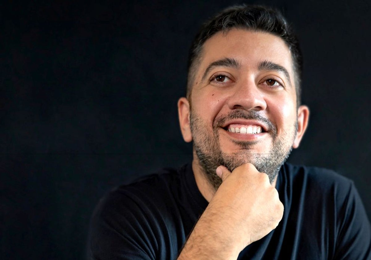 El compositor moguereño Iván Macías