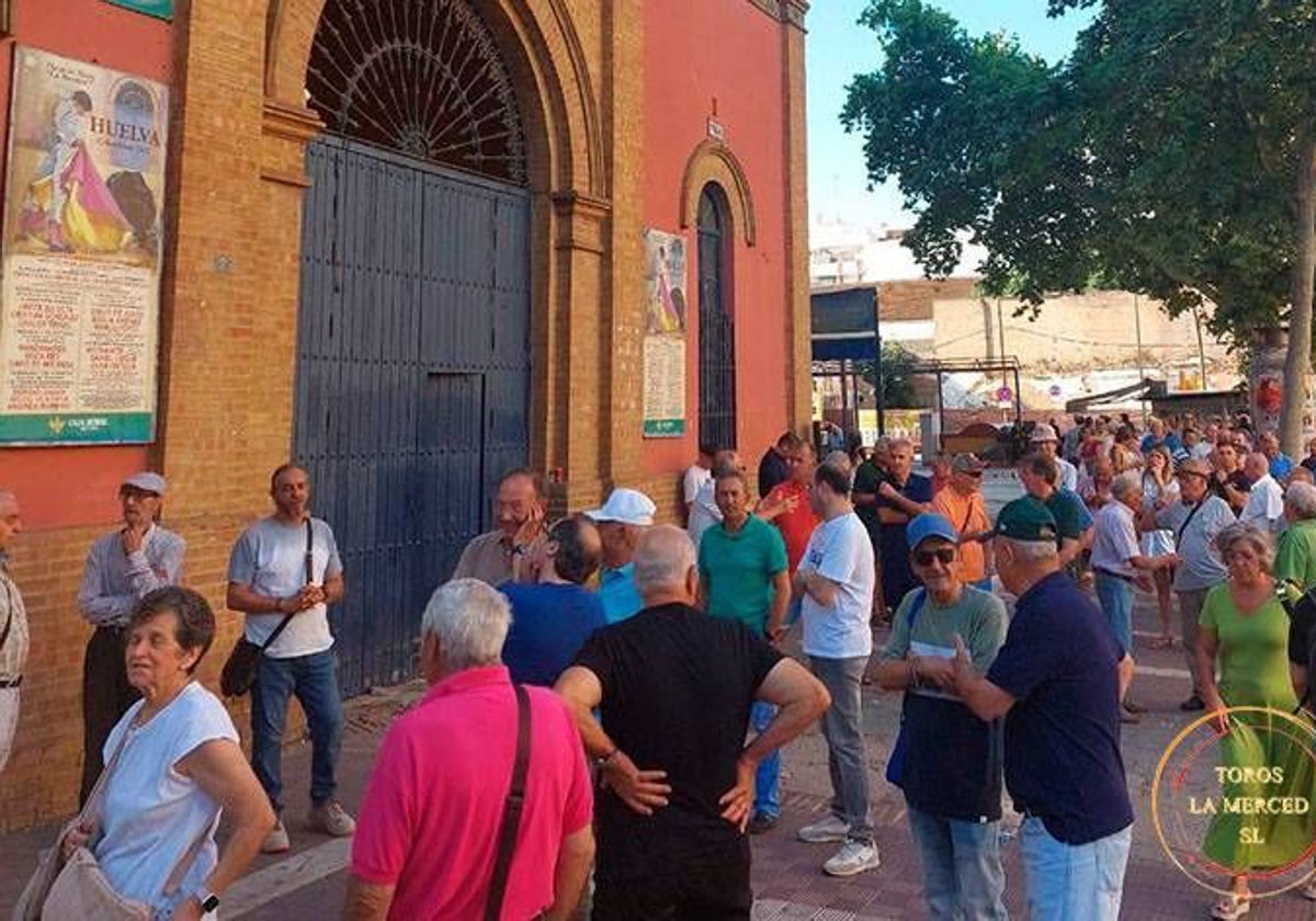 Colas en La Merced para comprar entradas para estas Colombinas de 2025