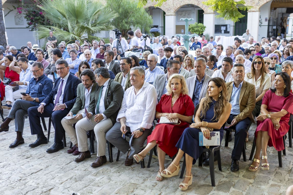 El pregón taurino de Colombinas de Luis Carlos Saénz de la Torre, en imágenes