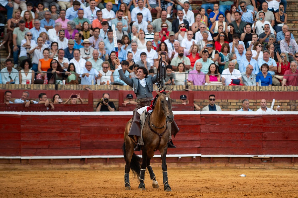 La corrida de rejones de estas Colombinas de 2025, en imágenes