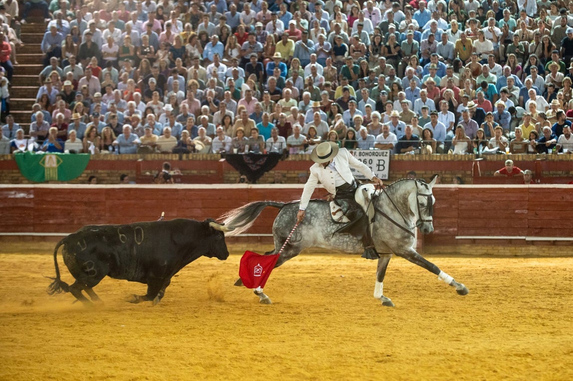 La corrida de rejones de estas Colombinas de 2025, en imágenes