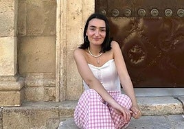 La onubense Elisa Fernández Guzmán gana el Premio Nacional de Poesía Joven 'Miguel Hernández' 2025