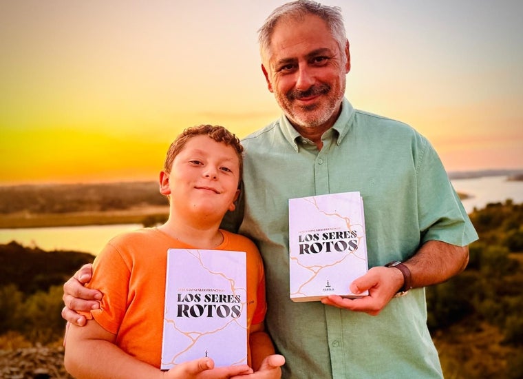 El autor, con su hijo Pablo