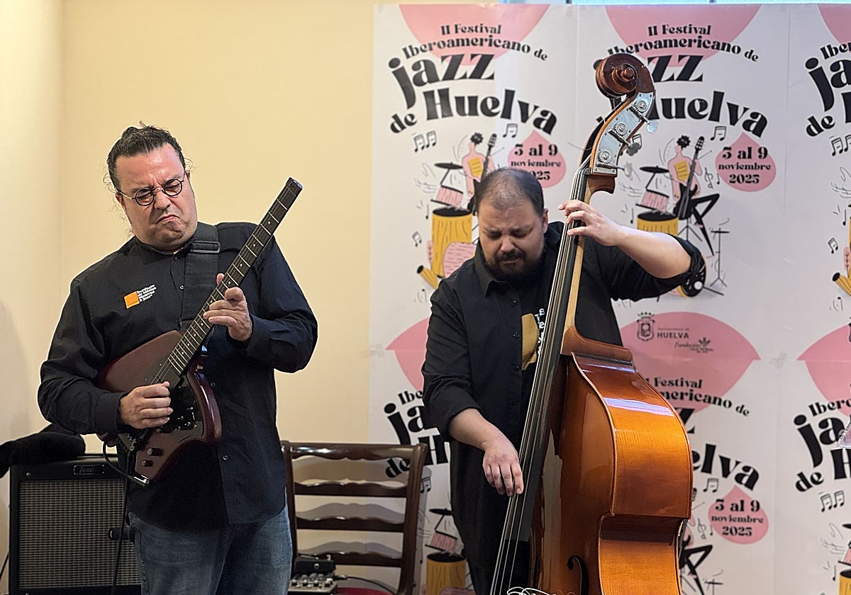 Interpretación de jazz durante la presentación del Festival Iberoamericano de Huelva