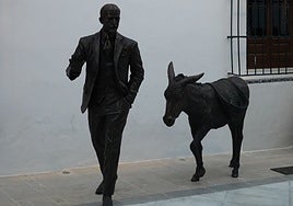 El conjunto escultórico con Juan Ramón Jiménez y Platero