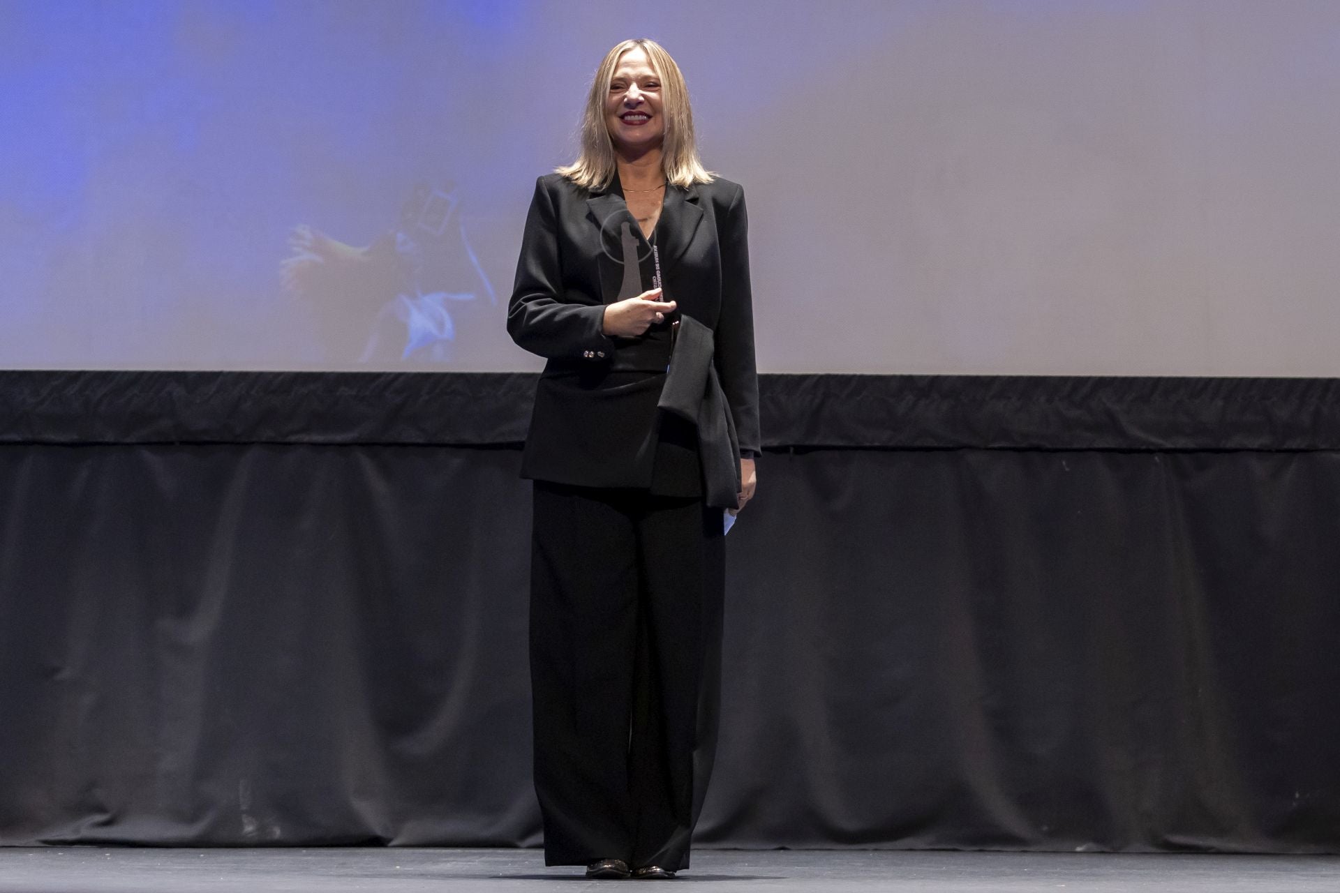 La gran sorpresa que se llevó Pilar Castro al recoger el Premio Ciudad de Huelva del Festival de Cine Iberoamericano, en imágenes