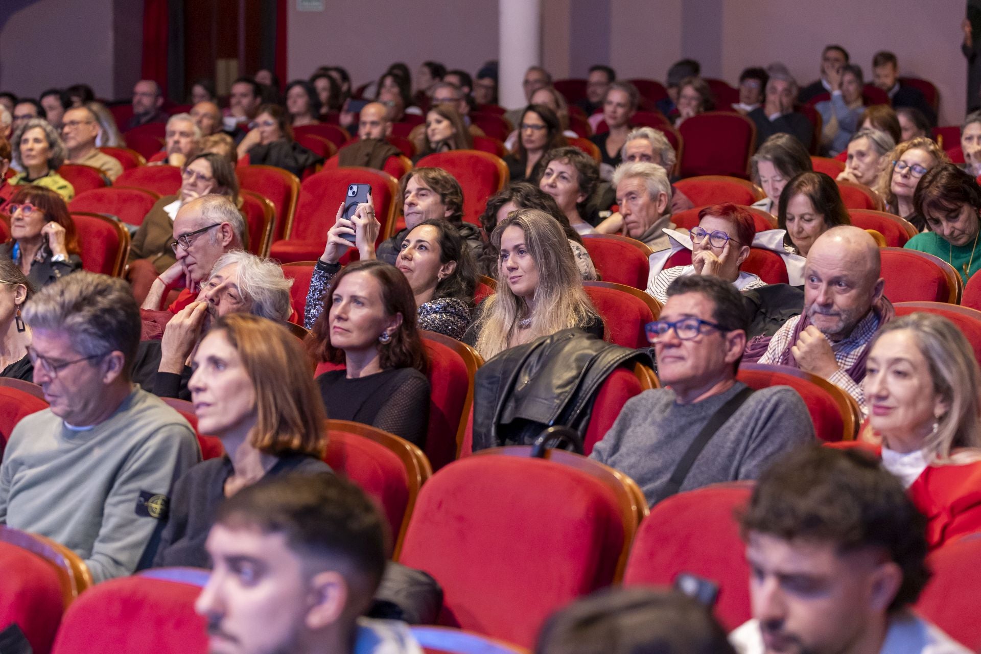 La gran sorpresa que se llevó Pilar Castro al recoger el Premio Ciudad de Huelva del Festival de Cine Iberoamericano, en imágenes