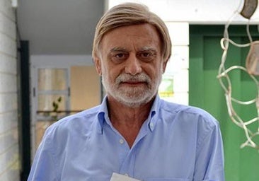 Muere el catedrático, político y escritor onubense Manuel Flores Caballero