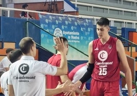 Aday Mara, el gigante zaragozano del Nacional Junior que mira a la NBA