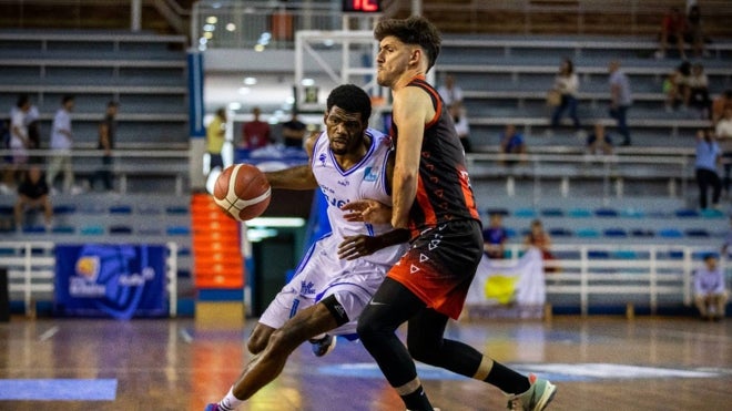 El conjunto onubense durante su victoria ante Sagunto