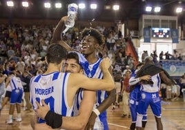 Los instantes de un duelo que ya es historia del baloncesto onubense