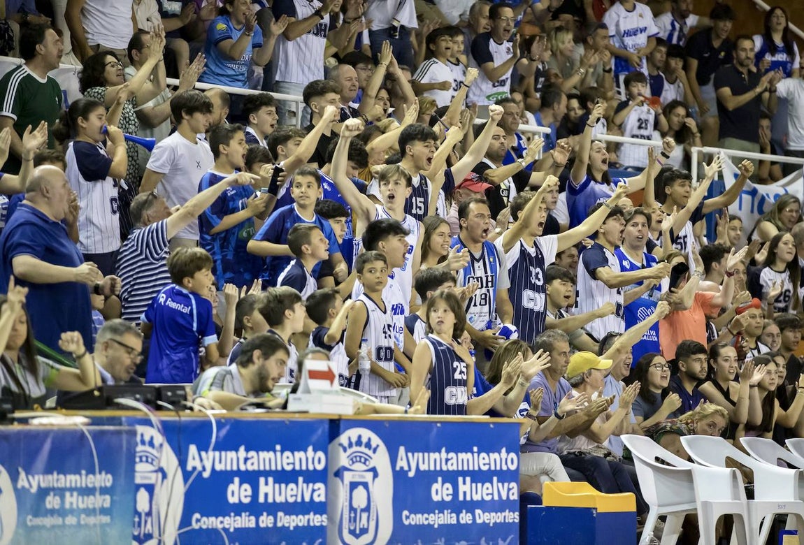Los instantes de un duelo que ya es historia del baloncesto onubense
