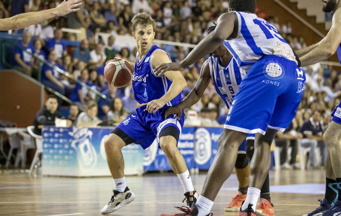 Los instantes de un duelo que ya es historia del baloncesto onubense
