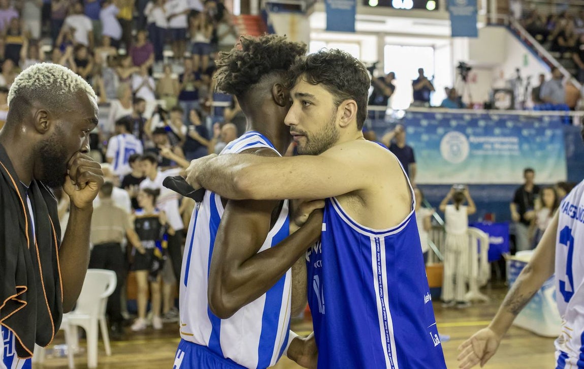 Los instantes de un duelo que ya es historia del baloncesto onubense