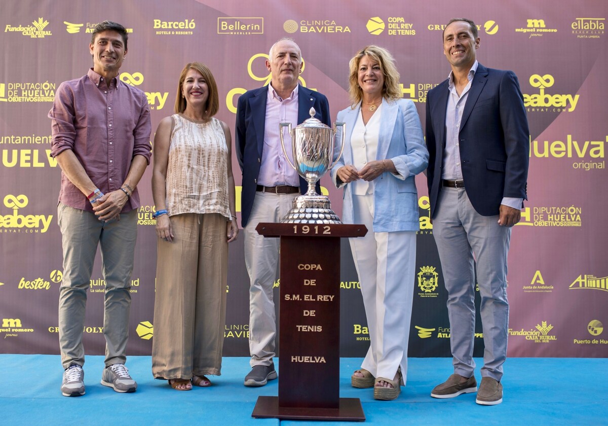 Un momento durante la presentación de la 98 Copa del Rey de Tenis de Huelva