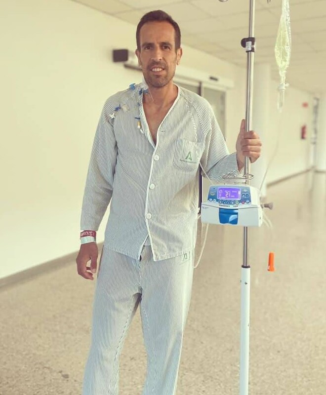 Emilio Martín, con una «dura incertidumbre» tras extirparle una células compatibles con un cáncer de las vías biliares