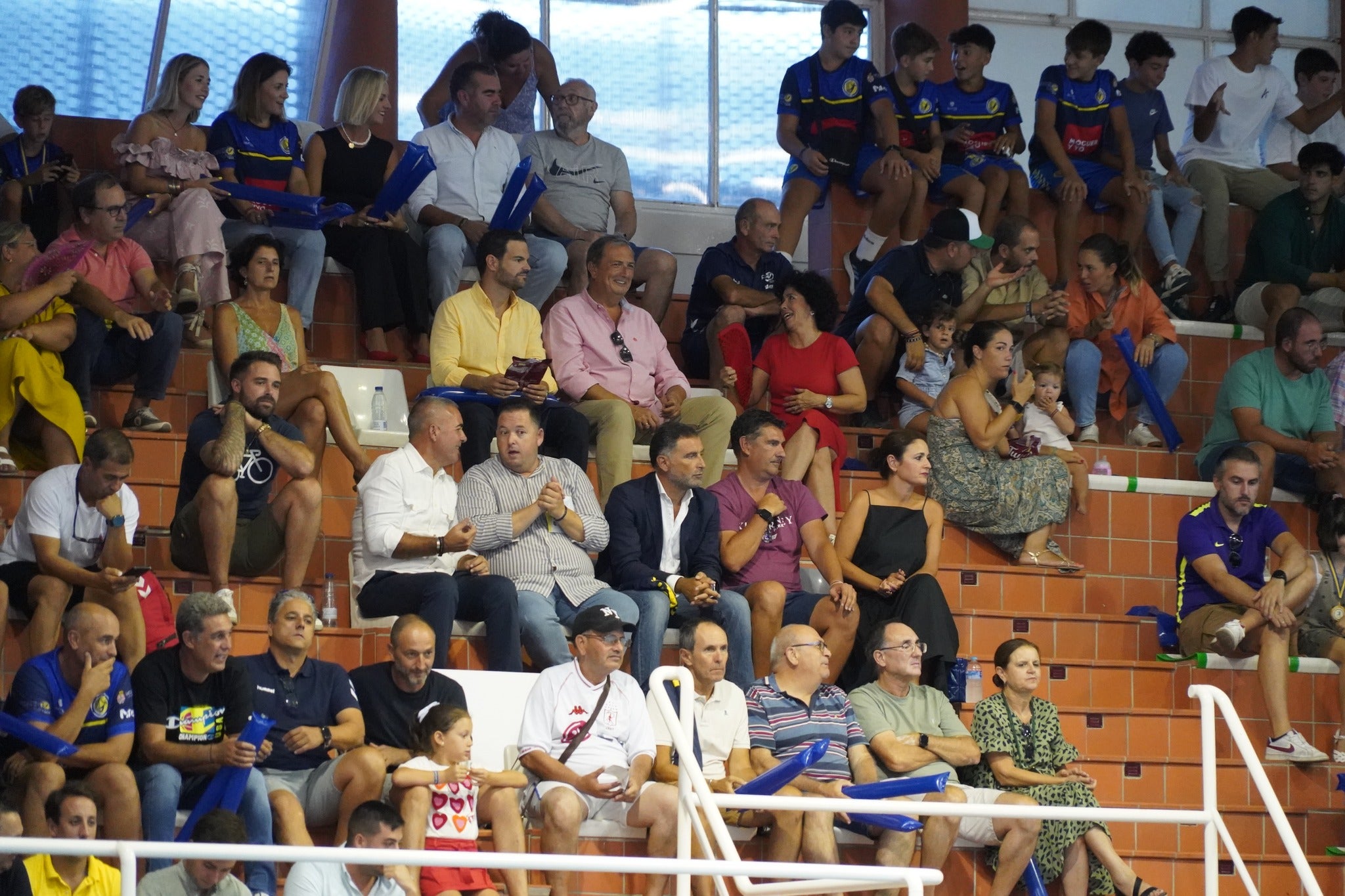 El BM Triana se lleva ante el PAN el Trofeo Ciudad de Moguer