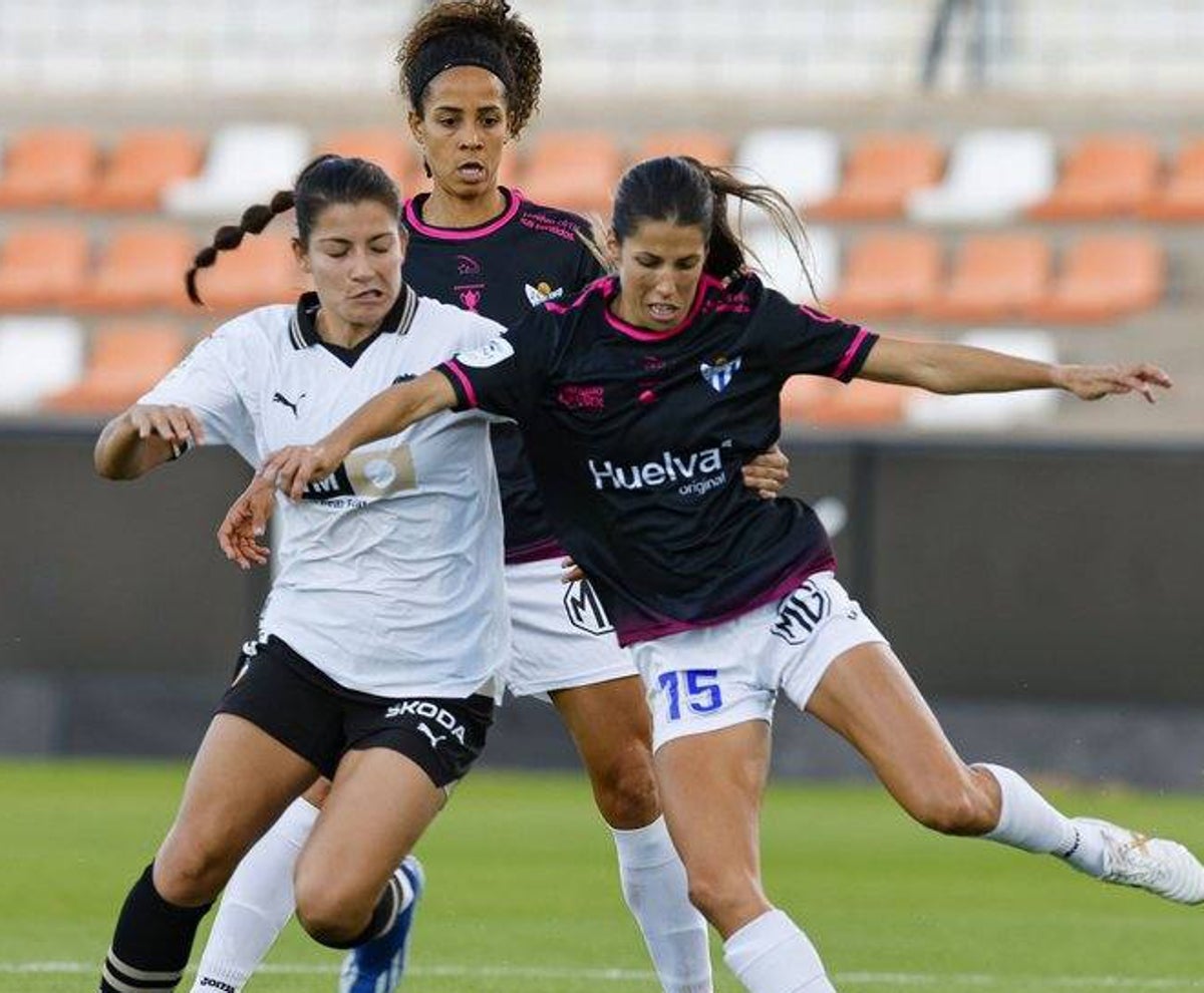 Anita y Sandra Castelló en el Valencia-Sporting Huelva disputado el pasado fin de semana