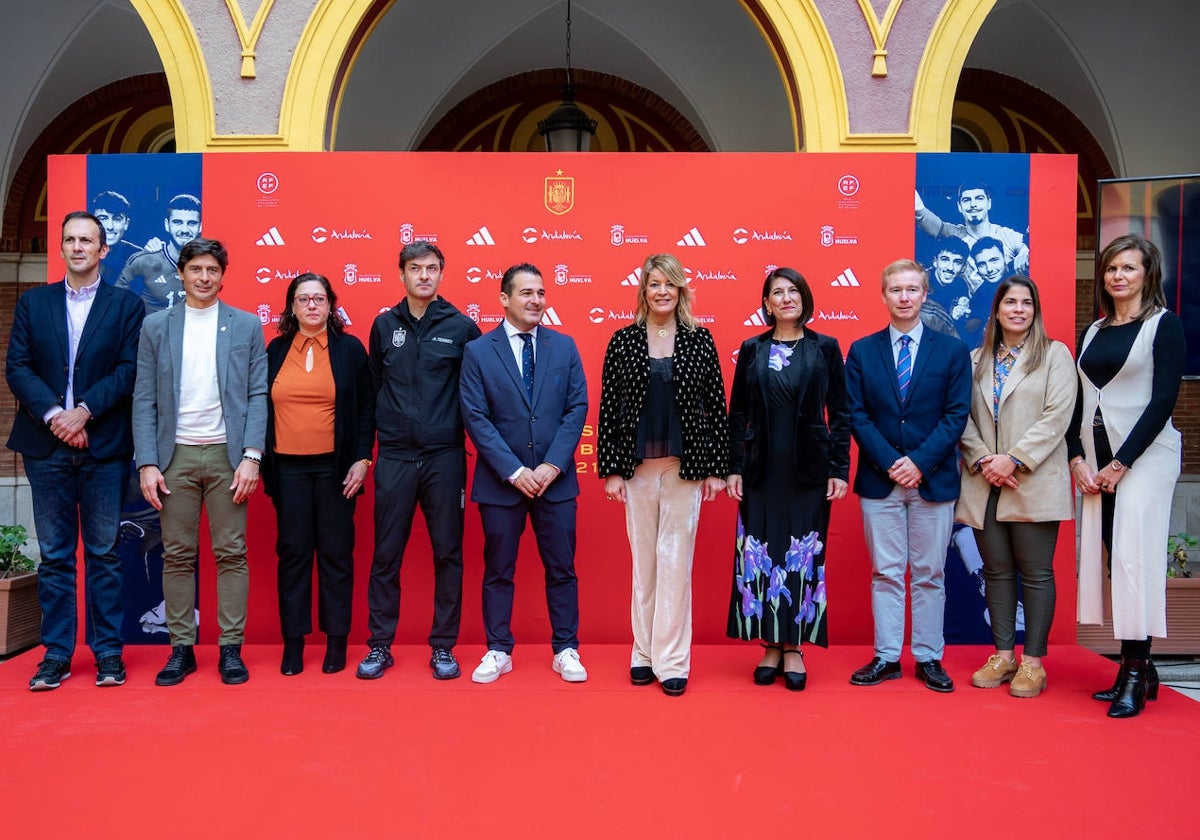 La presentación del partido internacional entre España y Hungría Sub 21 esta mañana en el Ayuntamiento