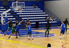 Cómodo triunfo del Ciudad de Huelva (81-76) y ajustada derrota del Huelva Comercio (70-67)