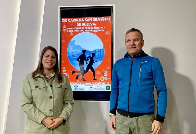 La presentación de la XIII Carrera San Silvestre en el Ayuntamiento de Huelva