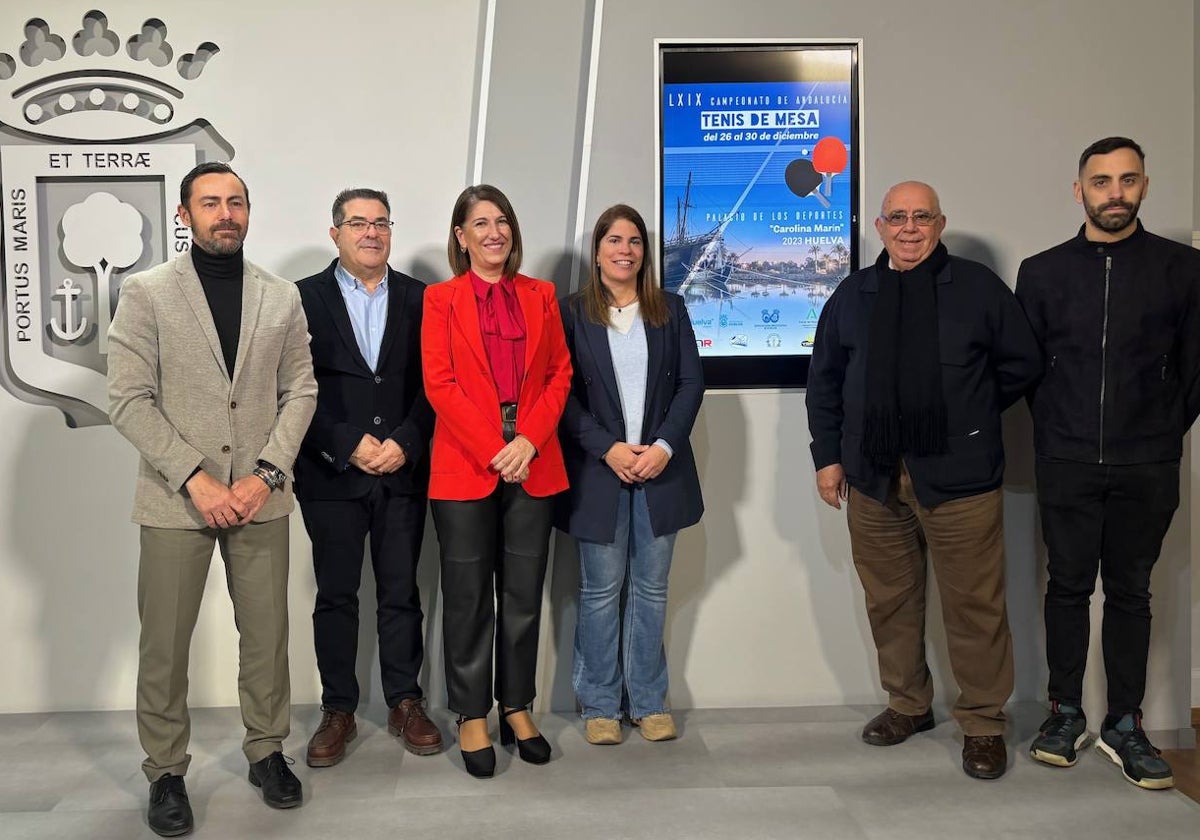 La presentación en el Ayuntamiento de Huelva del Campeonato de Andalucía de Tenis de Mesa
