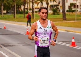 Moisés Antonete apunta al Campeonato de España de Maratón tras volver por sus fueros en Santa Pola