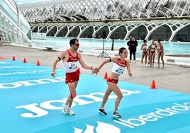 Victoria de Laura García-Caro con Álvaro Martín en el Critérium Internacional de Valencia de Marcha de Relevo Mixto