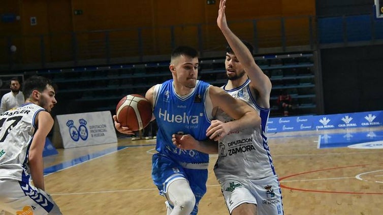 El Ciudad de Huelva se deja la quinta plaza en Zamora y jugará el playoff ante Salou