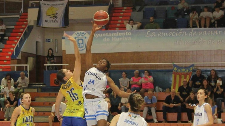 El Ciudad de Huelva femenino naufraga en su intento de ascenso a Liga Femenina 2