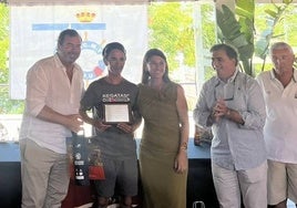 Nacho Pérez Lago, campeón de España de windsurfer en aguas de Punta Umbría