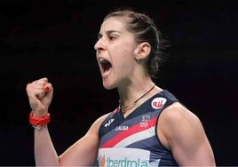 El Diocesano devuelve a Carolina Marín el cariño que siempre demostró por su colegio