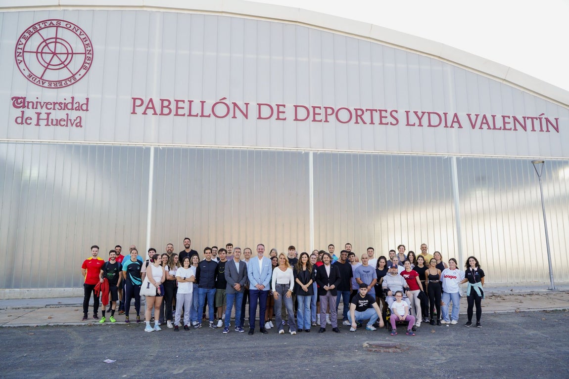 Las imágenes de la inauguración del Pabellón de Deportes &#039;Lydia Valentín&#039; en la UHU