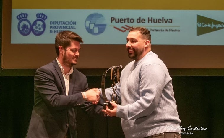 Imagen principal - Carolina Marín, Premio a la Excelencia Deportiva: «Es un placer y un honor, me siento feliz de estar en casa»