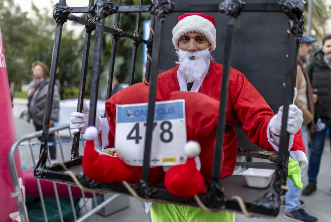 La San Silvestre de Huelva 2024 y todos sus disfraces, en imágenes
