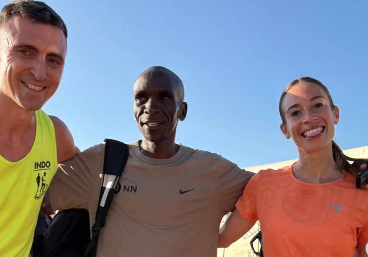 Laura García-Caro, conEliud Kipchoge