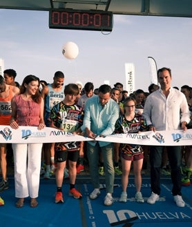 Imagen secundaria 2 - 10k Huelva Puerta del Descubrimiento: Mohamed El Gahzouani y Estefanía Rouco, ganadores