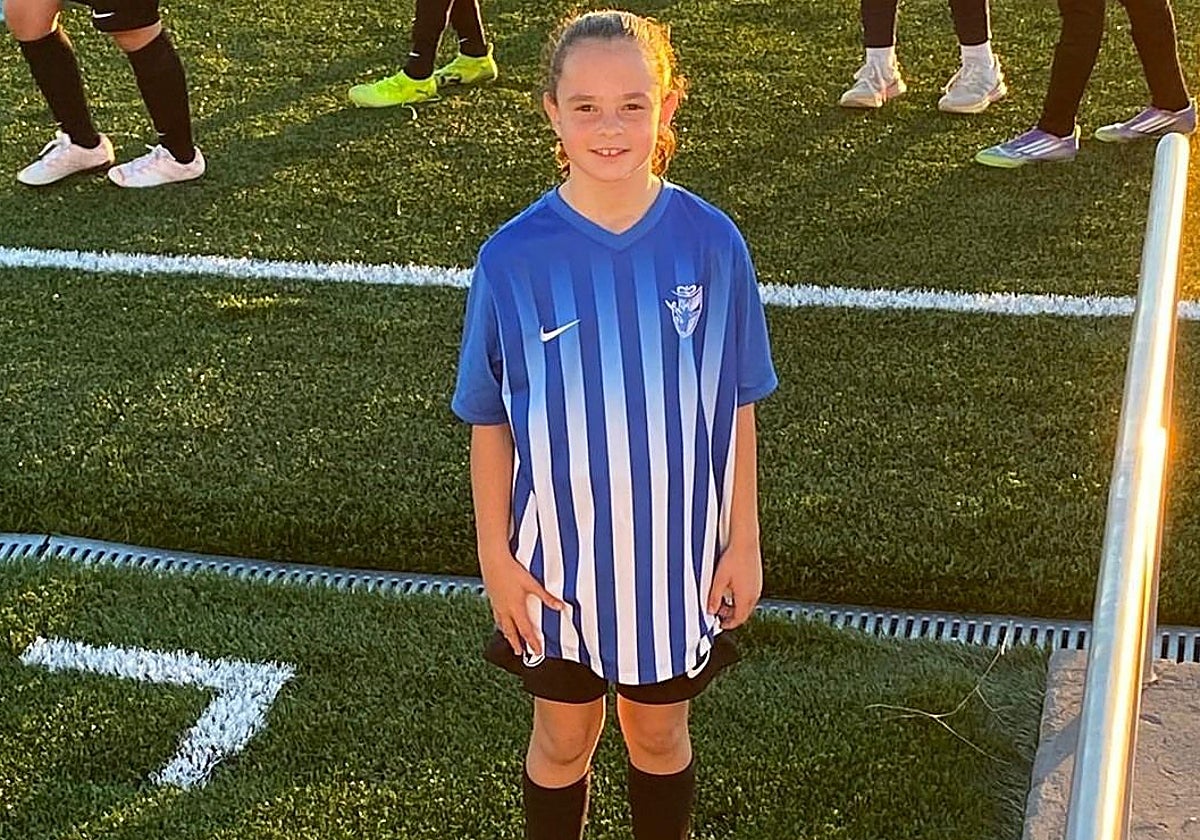 La joven futbolista alevín Ariadna González