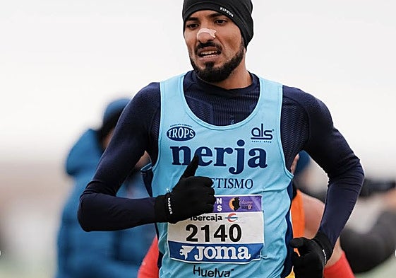 Zakaria Boufaljat, durante la carrera en Atapuerca