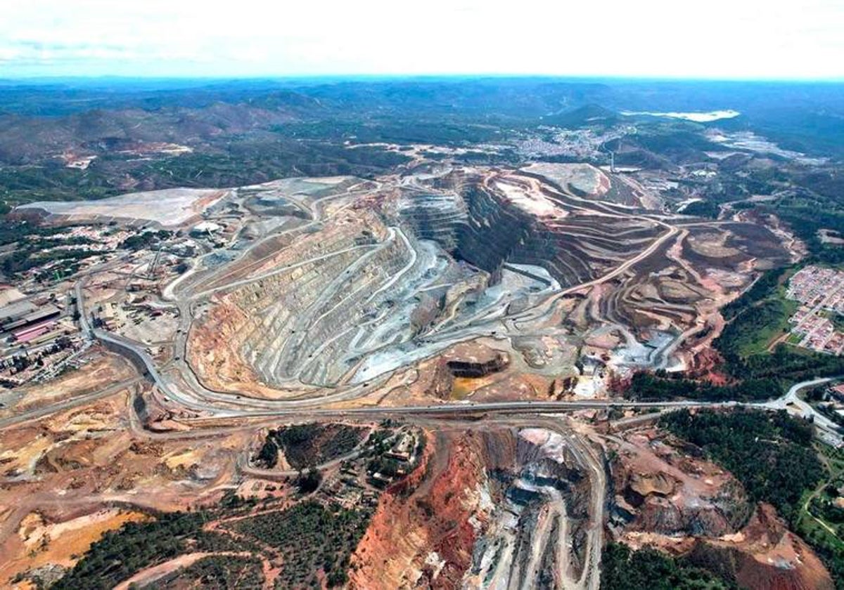 Vista de la mina de Riotinto