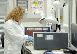 Cepsa consigue producir en Huelva fenol reciclado a partir de plásticos de un solo uso por primera vez en España