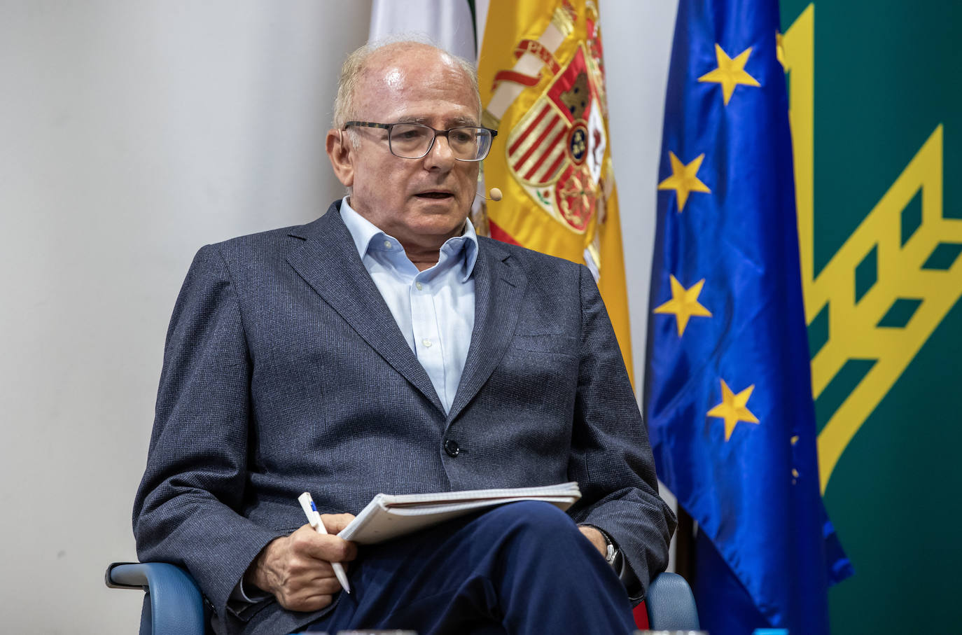 La mesa coloquio 'Un nuevo horizonte para la aeronáutica andaluza', en imágenes
