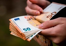 La cantidad máxima que puedes pagar en efectivo para no ser multado por Hacienda
