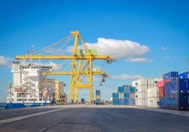 El tráfico del Puerto de Huelva sigue imparable: crece un 5,6% desde enero y supera las 21 millones de toneladas