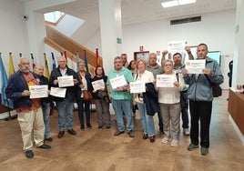 Diputación aprueba invertir 23 millones en la provincia de Huelva y se topa con la protesta de los vecinos de Valdelamusa