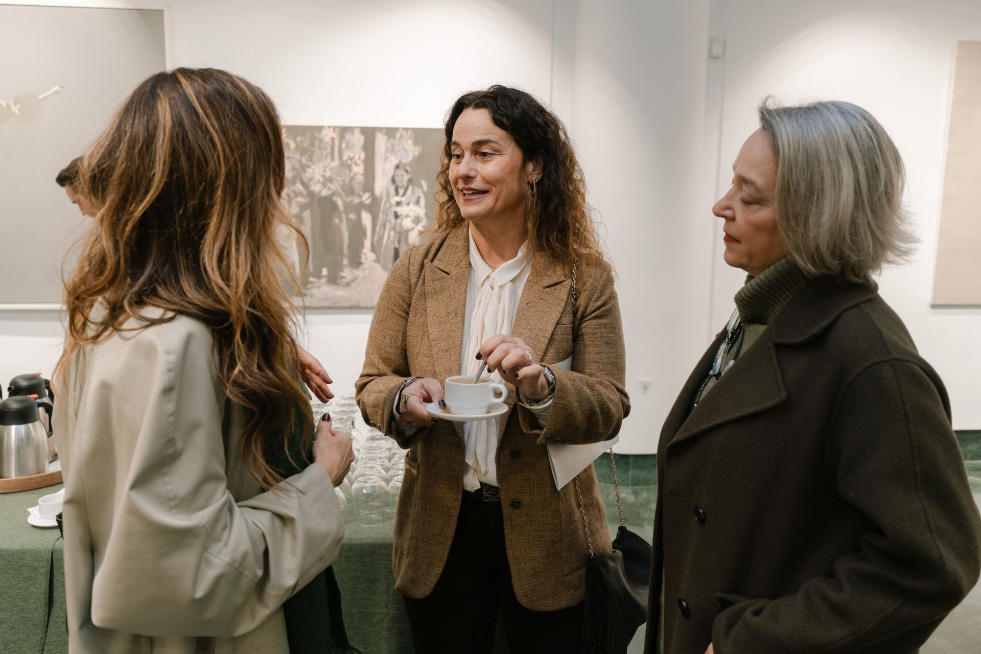 Joaquina Castillo, Adela de Mora y Susana Duque