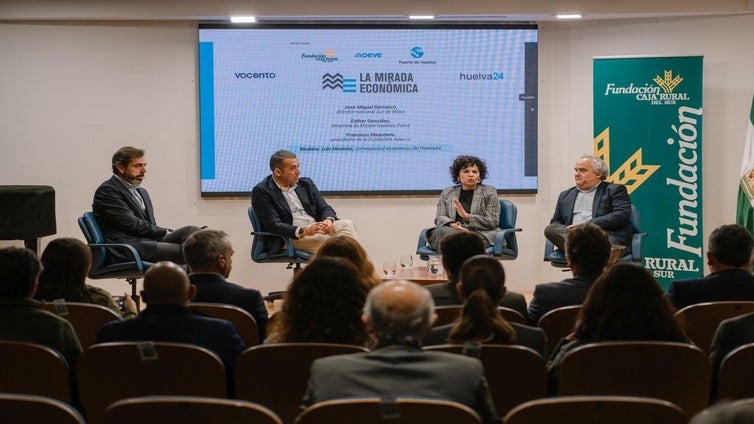 El coloquio 'Crear una nueva industria con el impulso de los líderes', en imágenes