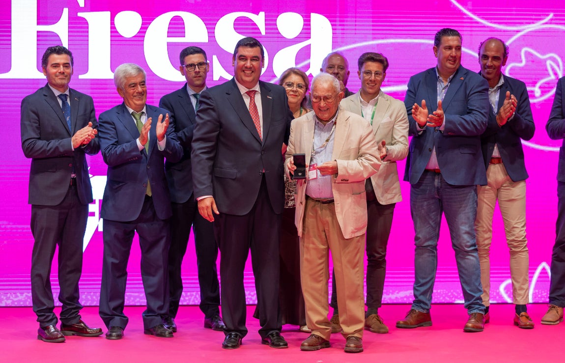 El arranque del X Congreso Internacional de Frutos Rojos de Huelva, en imágenes
